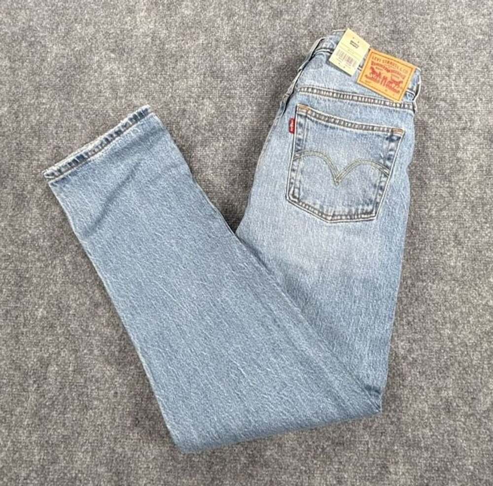 Levi's 501 Original Fit Women's Jeans Light Wash Size 28x30 NWT